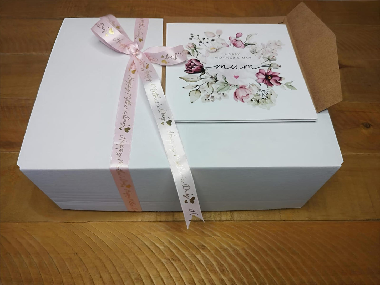 Mother's Day Deluxe Gift Box - Relaxing Rose
